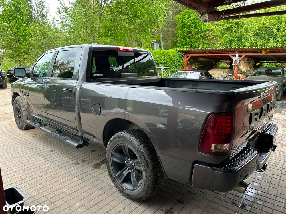 Dodge RAM - 10