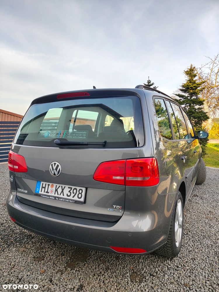 Volkswagen Touran 2.0 TDI DPF STYLE - 9