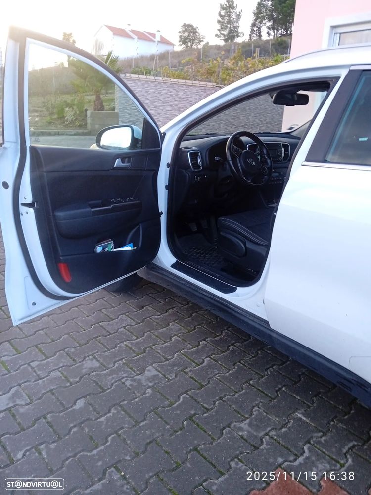 Kia Sportage 1.6 CRDI ISG SX - 17
