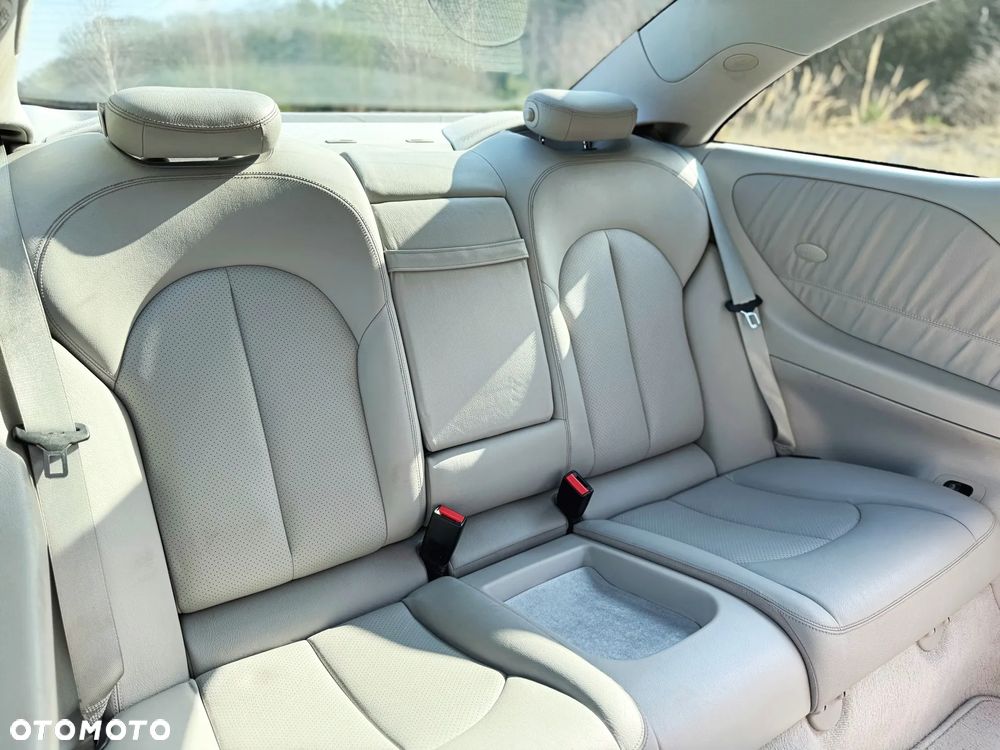 Mercedes-Benz CLK 320 Elegance - 11