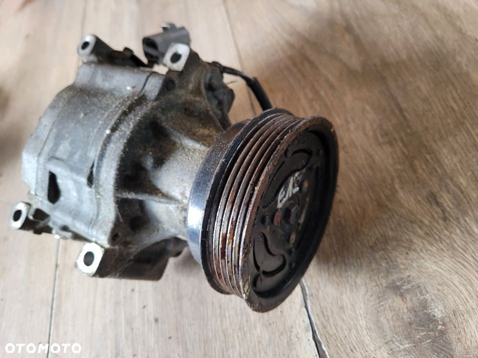 Sprężarka kompresor klimatyzacji Toyota Corolla E12 2,0 D4D 447220-6360 447220-6361 - 2