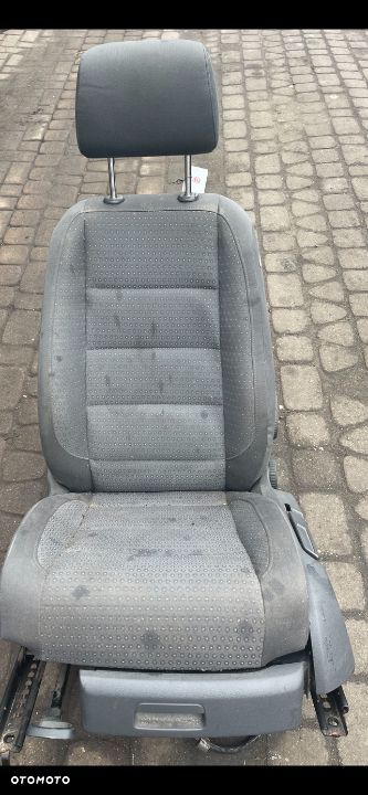 FOTEL KIEROWCY VW  CADDY TOURAN 03-15 - 1