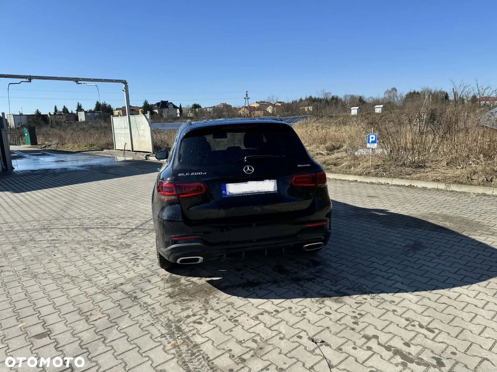 Mercedes-Benz GLC 200 d 4-Matic - 3