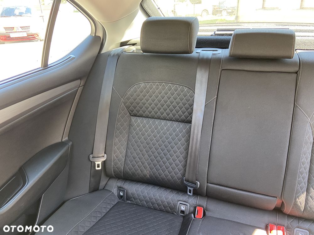 Skoda Superb 2.0 TDI Ambition - 26