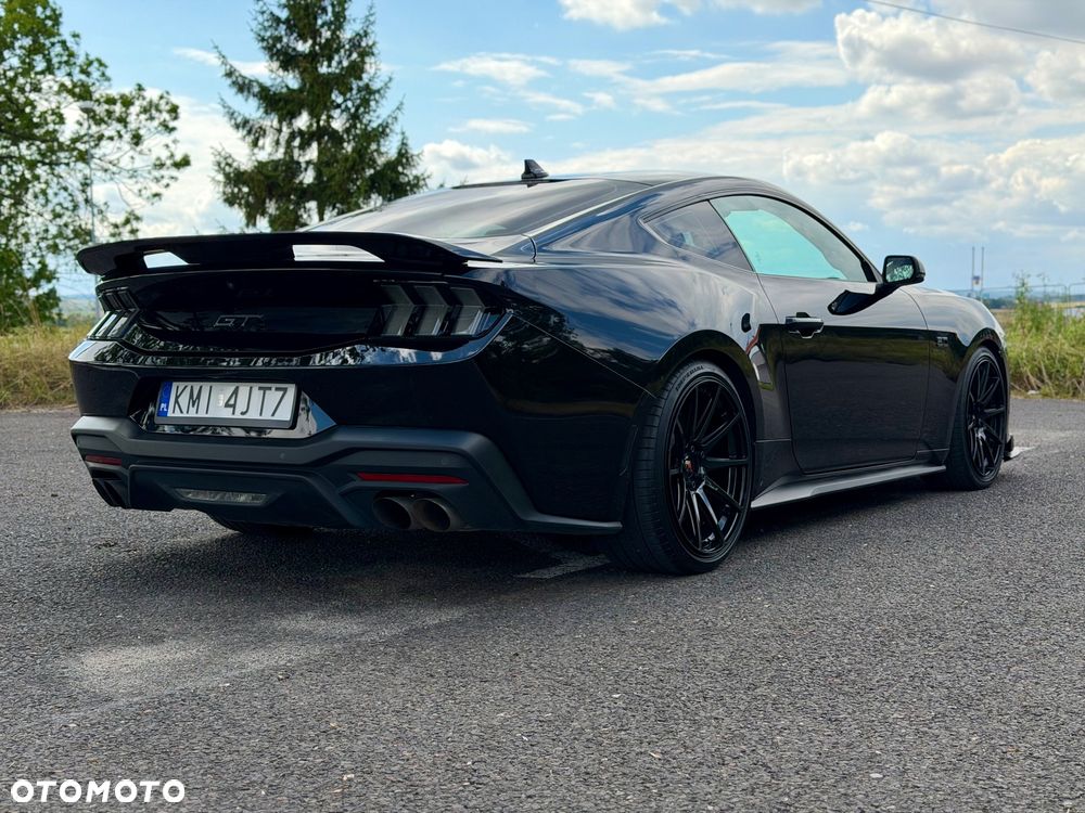 Ford Mustang - 9