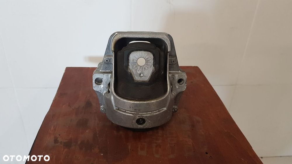 PODUSZKA SILNIKA AUDI A4 B8 A5 Q5 8K0199381JP - 1