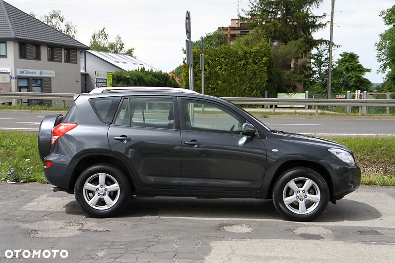 Toyota RAV4 2.0 4x4 Automatik - 5