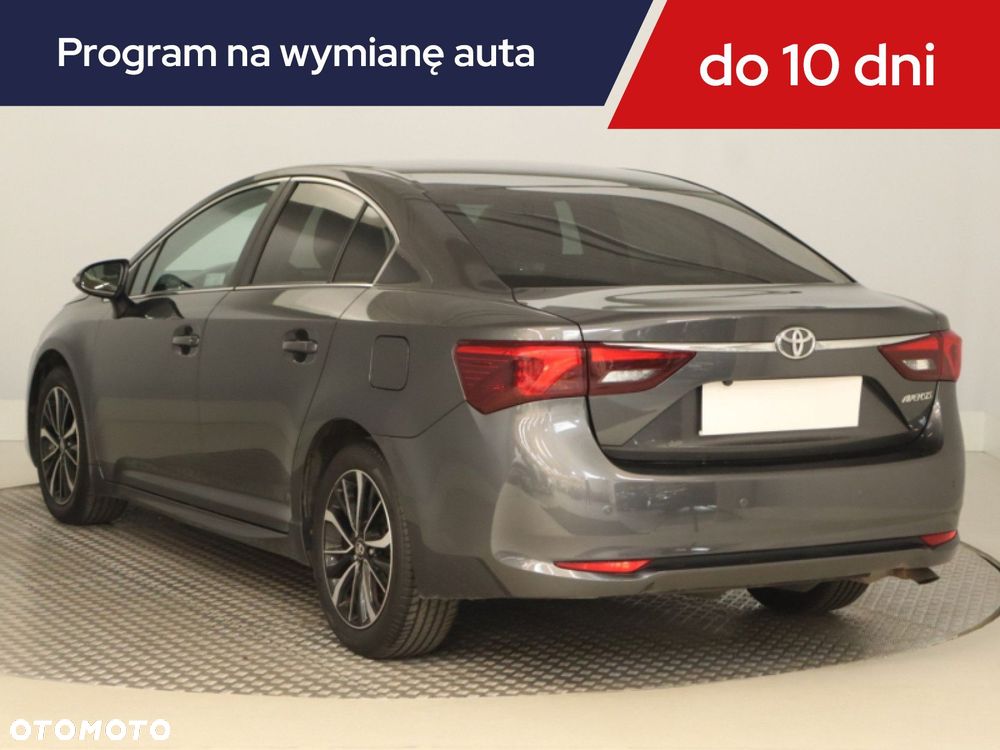 Toyota Avensis 2018 photo 5
