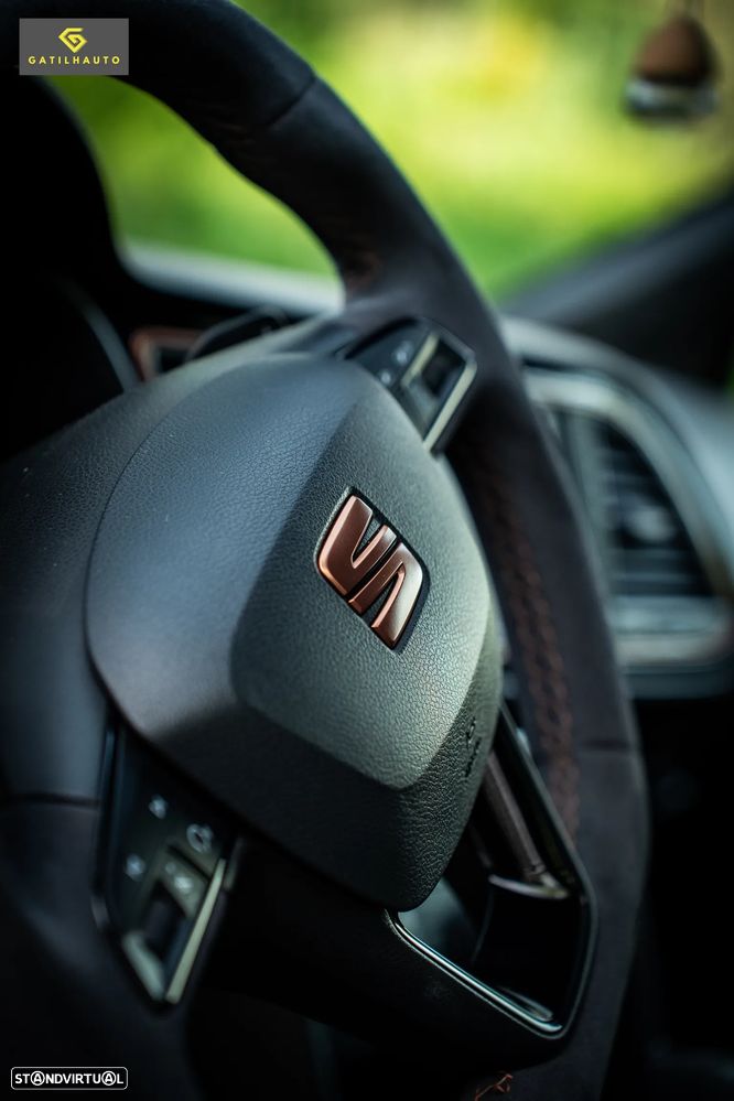 SEAT Leon ST 2.0 TSI S&S 4Drive DSG Cupra 300 Edition Carbon - 28