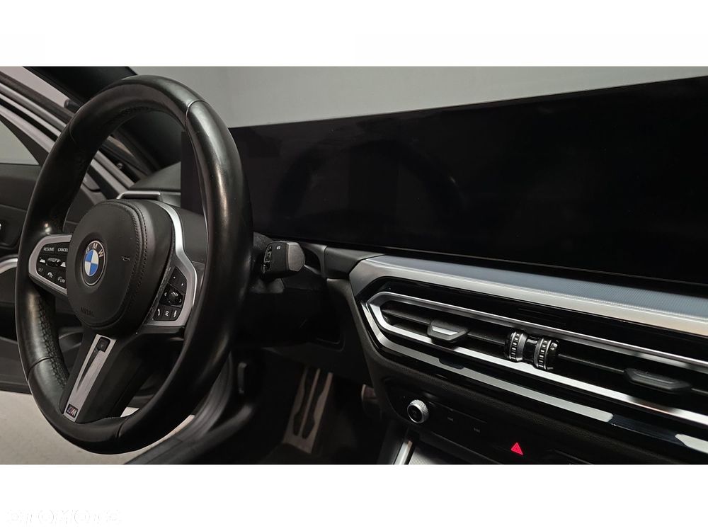 BMW Seria 3 320d xDrive mHEV M Sport - 31