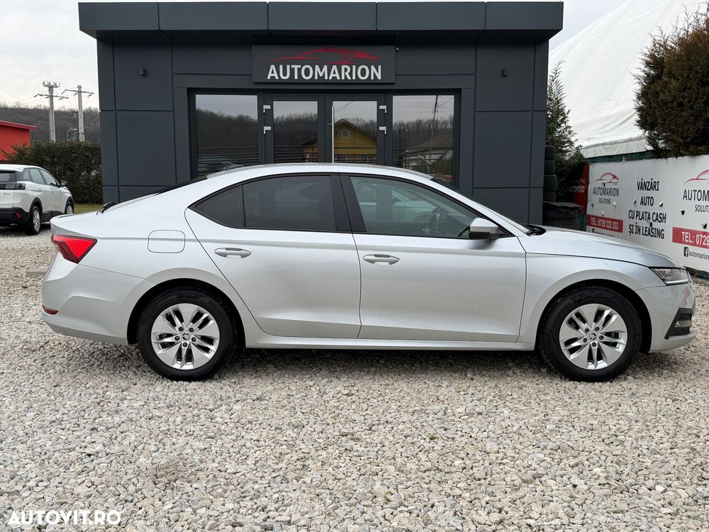 Skoda Octavia 2.0 TDI DSG Style - 2