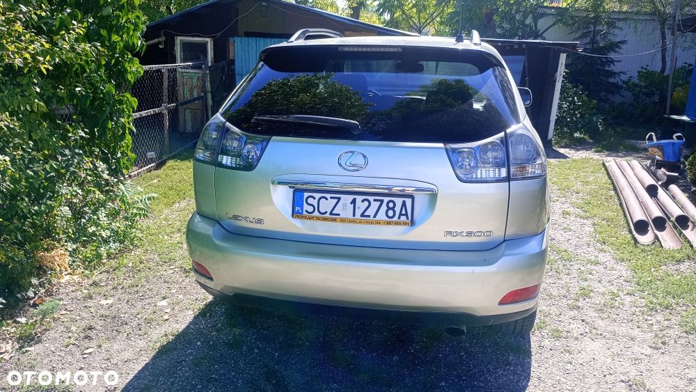 Lexus RX - 4