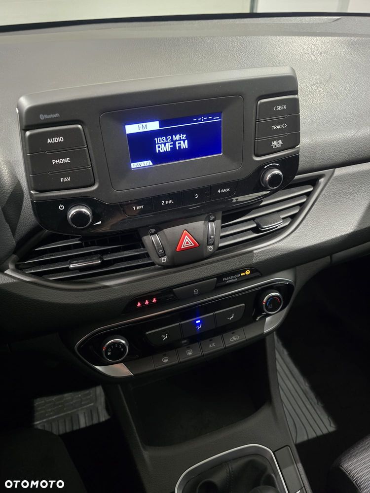 Hyundai i30 1.5 T-GDI 48V Modern - 13