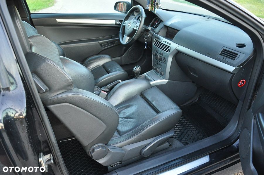 Opel Astra 1.9 CDTI Cosmo - 10
