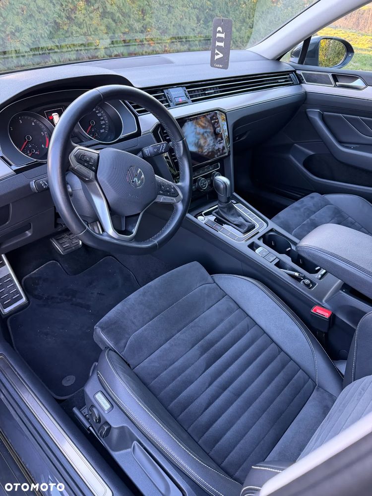 Volkswagen Passat - 9