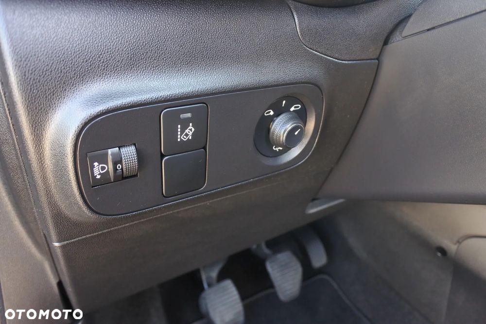 Citroën C3 Pure Tech 82 SHINE - 17