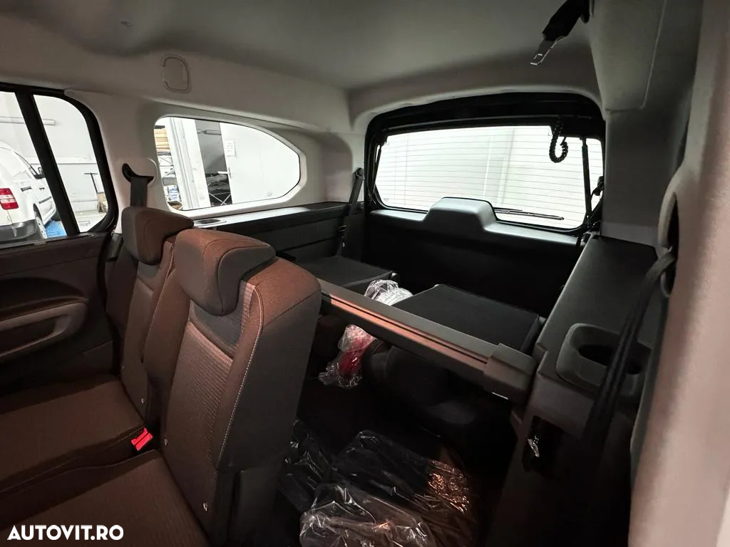Toyota Proace City Verso 136 CP 50 kWh L2 6+1 Family - 22