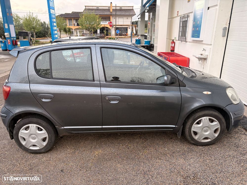 Toyota Yaris 1.0 Rock in Rio - 2
