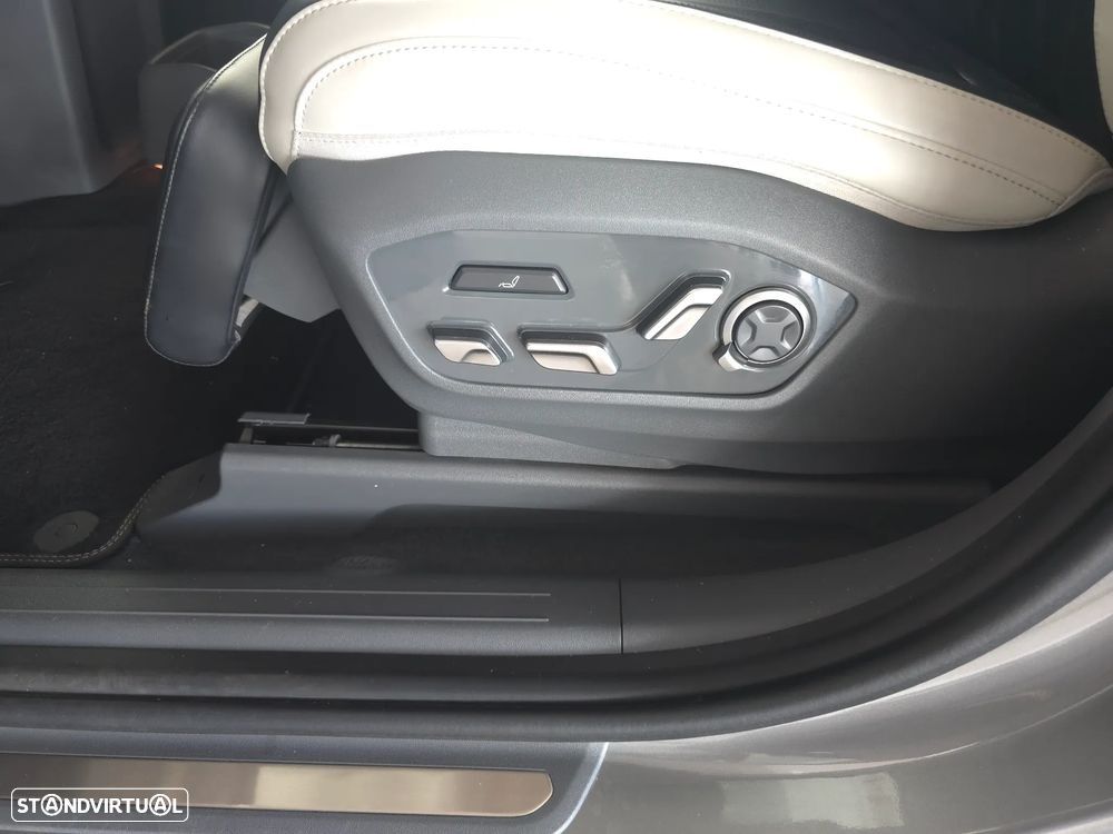 Kia EV9 99,8-kWh AWD GT-line Launch Edition 6L - 12