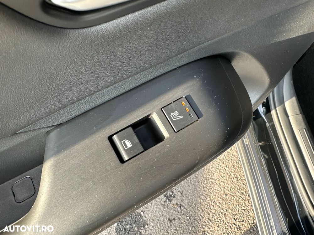 Hyundai KONA - 27