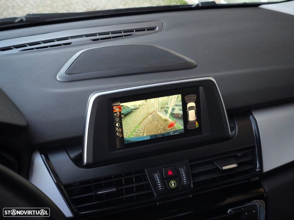 BMW 216 Active Tourer d - 21