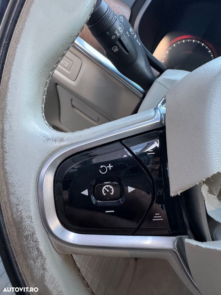 Volvo S90 D5 AWD Inscription - 25