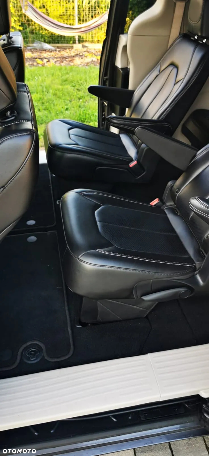 Chrysler Pacifica - 18