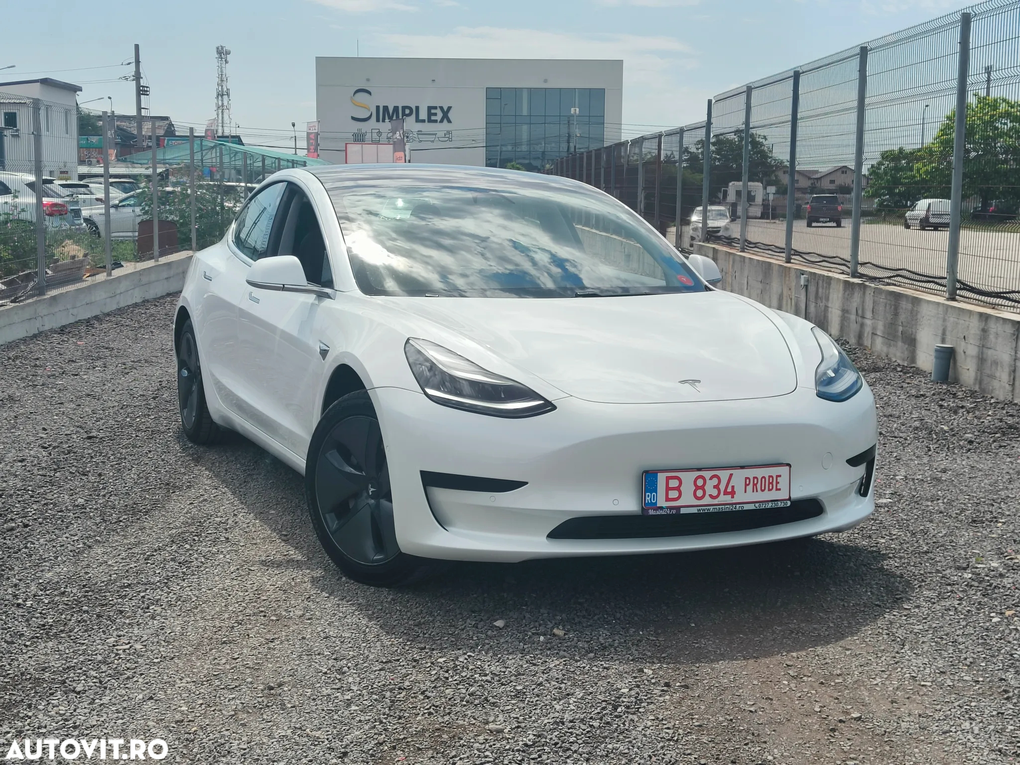 Tesla Model 3 Standard Reichweite Plus Hinterradantrieb - 3
