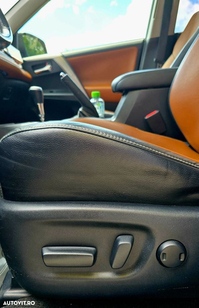 Toyota RAV4 - 23