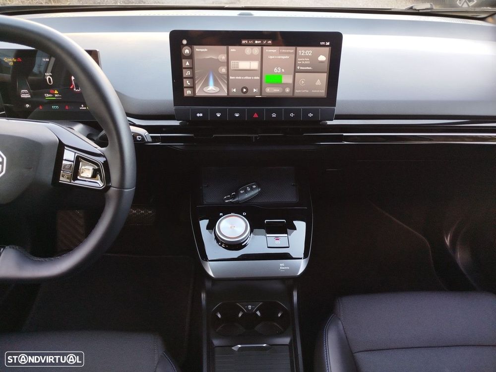 MG MG4 64 kWh Luxury - 36