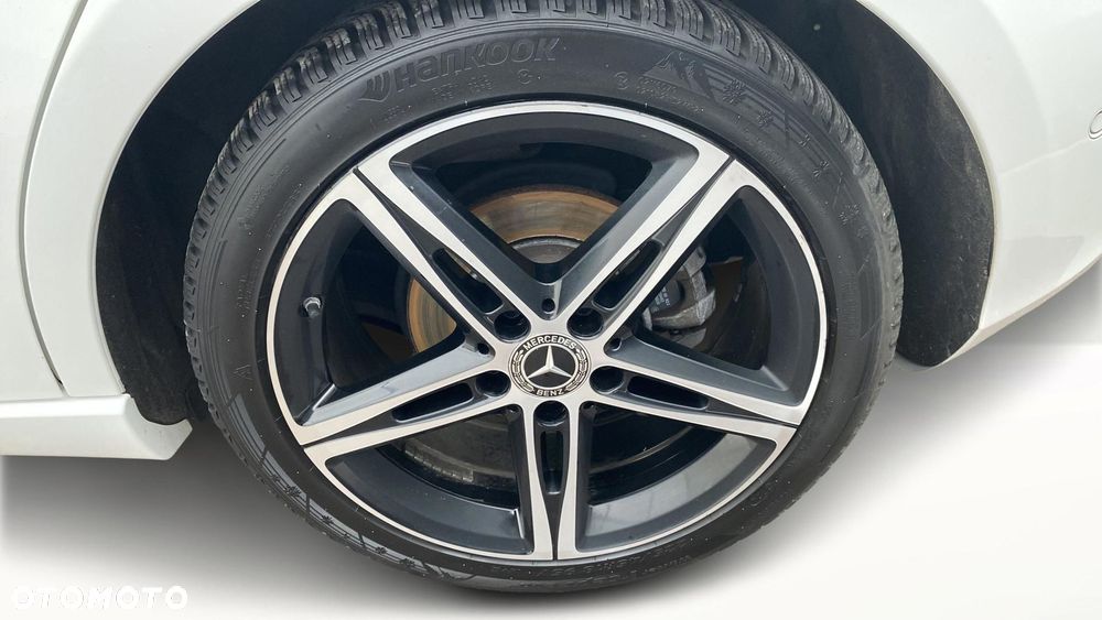 Mercedes-Benz Klasa A 200 d Progressive 8G-DCT - 14