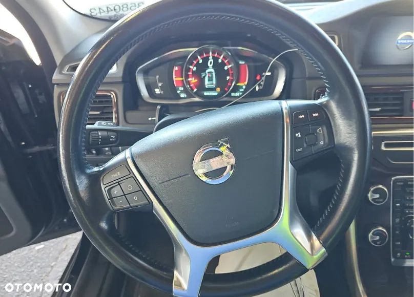 Volvo XC 70 - 8