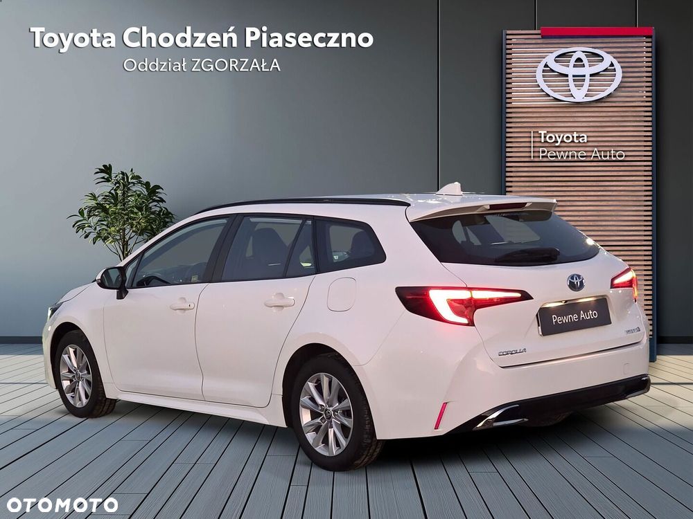 Toyota Corolla 1.8 Hybrid Comfort - 4