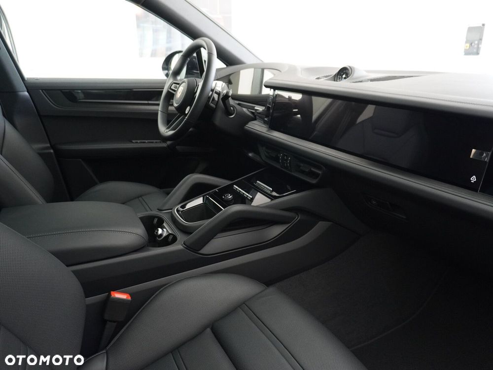Porsche Cayenne E-Hybrid PHEV Black Edition - 31