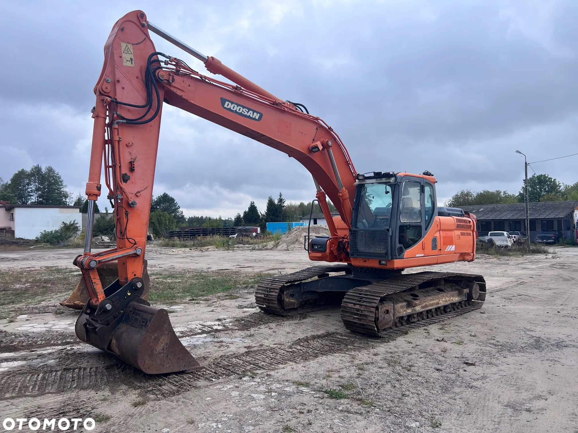 Doosan DX 235 NLC 5079MTH 2 ŁYŻKI SZYBKOZŁĄCZE 2014R 23700KG - 2