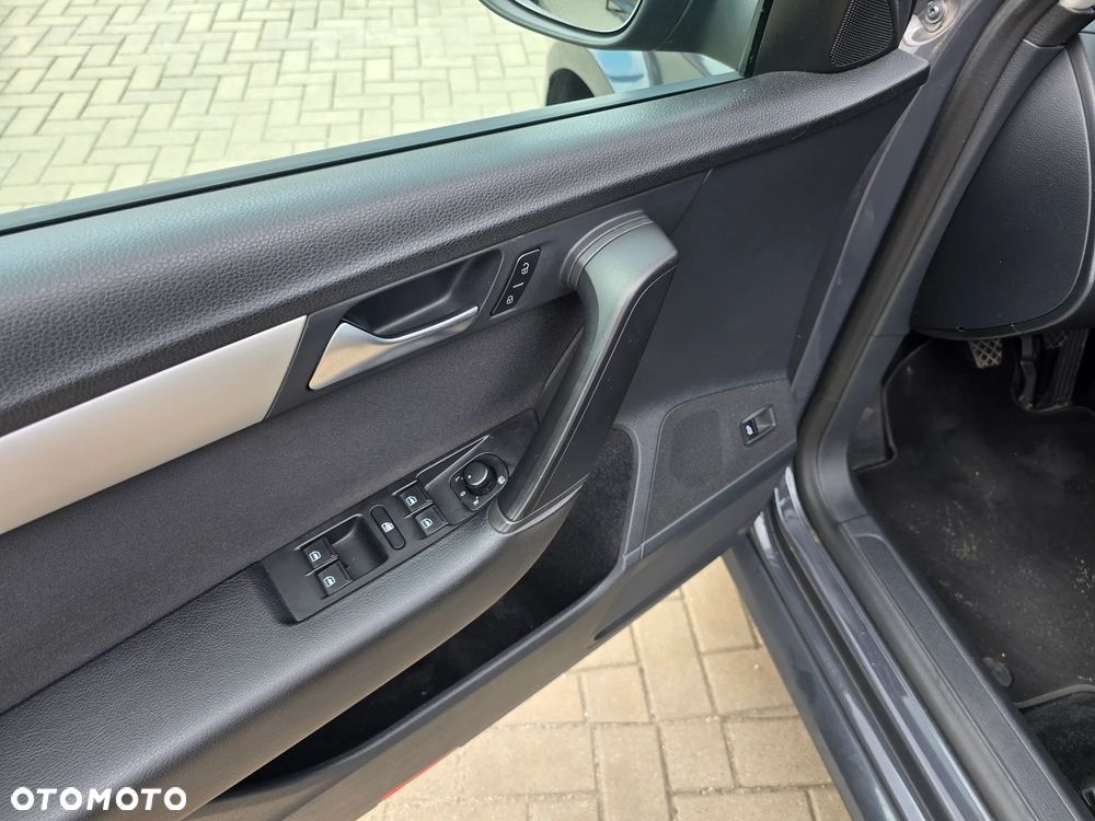 Volkswagen Passat Variant - 24