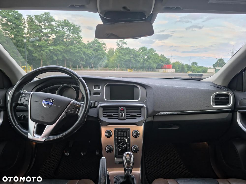 Volvo V40 D2 Momentum - 6