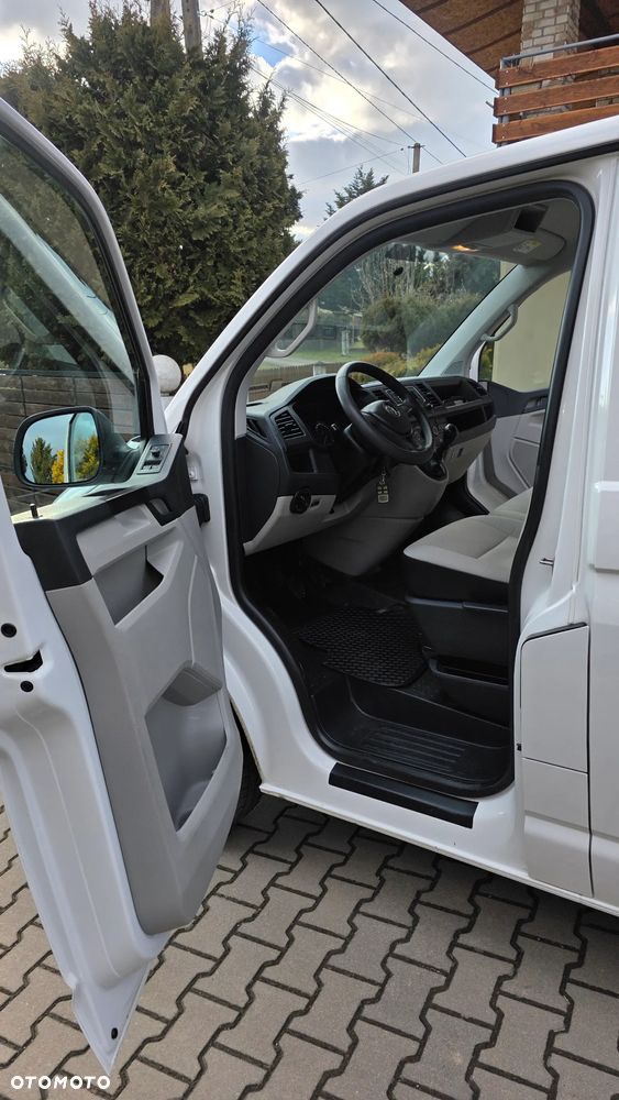 Volkswagen Transporter T6 - 15