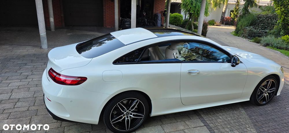 Mercedes-Benz Klasa E 400 4-Matic 9G-TRONIC - 2