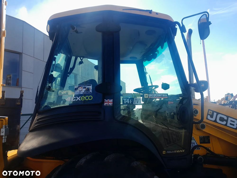 JCB JCB 4CX AEC  2018r - 11