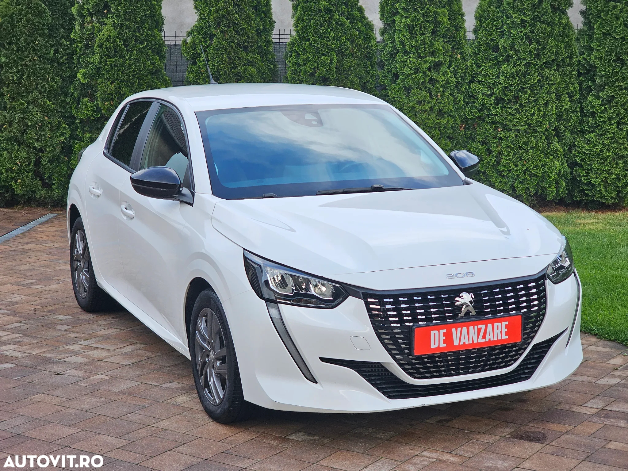 Peugeot 208 1.5 BlueHDi STT Allure - 11