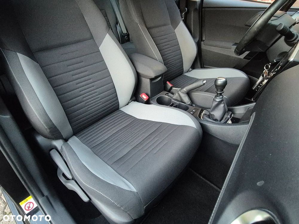 Toyota Auris - 28