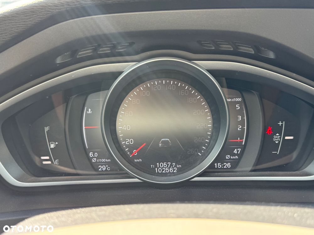 Volvo V40 D4 Drive-E Inscription - 22