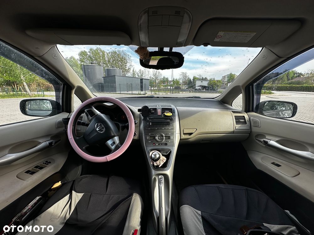 Toyota Auris 2.0 D-4D Sol - 27