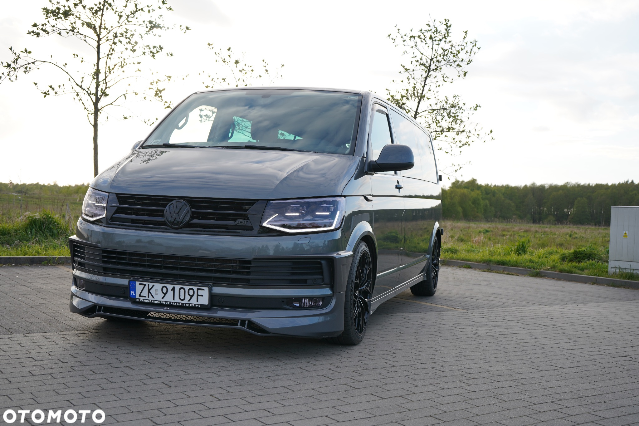 Volkswagen Caravelle 2.0 TDI L2 Highline DSG - 2