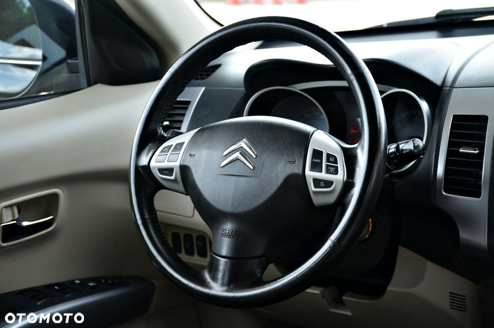 Citroën C-Crosser - 25