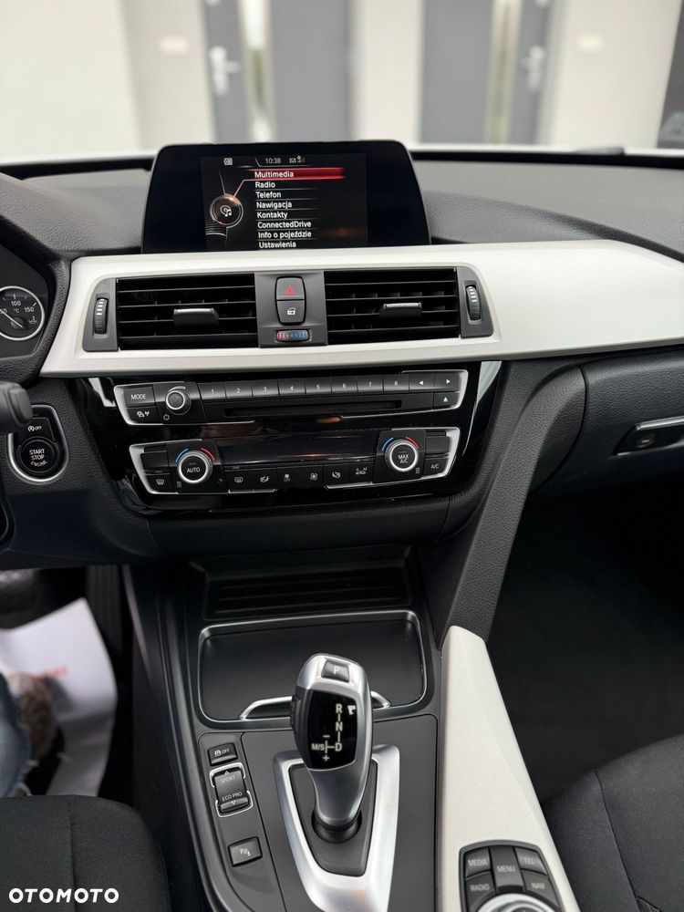 BMW 3GT 318d Advantage - 26