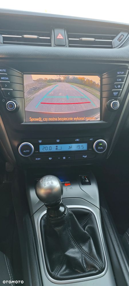 Toyota Avensis 2.0 D-4D Prestige - 37