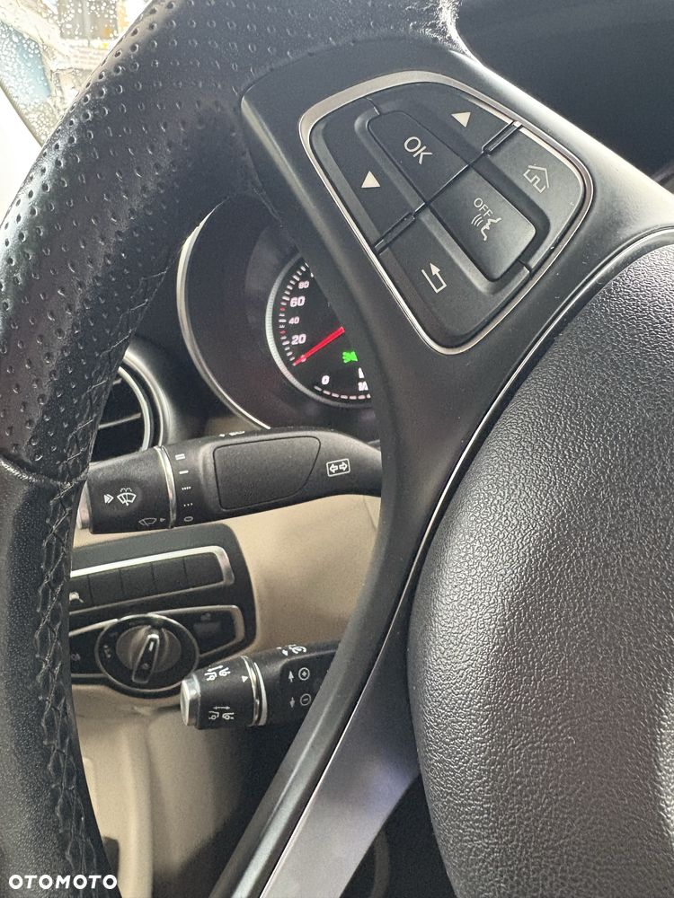 Mercedes-Benz GLC - 4