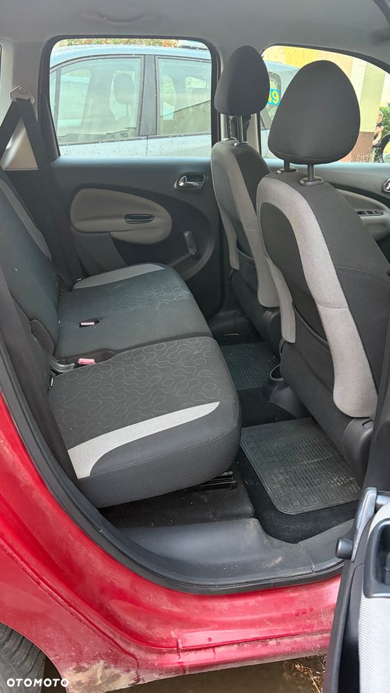 Citroën C3 Picasso 1.4i Exclusive - 12